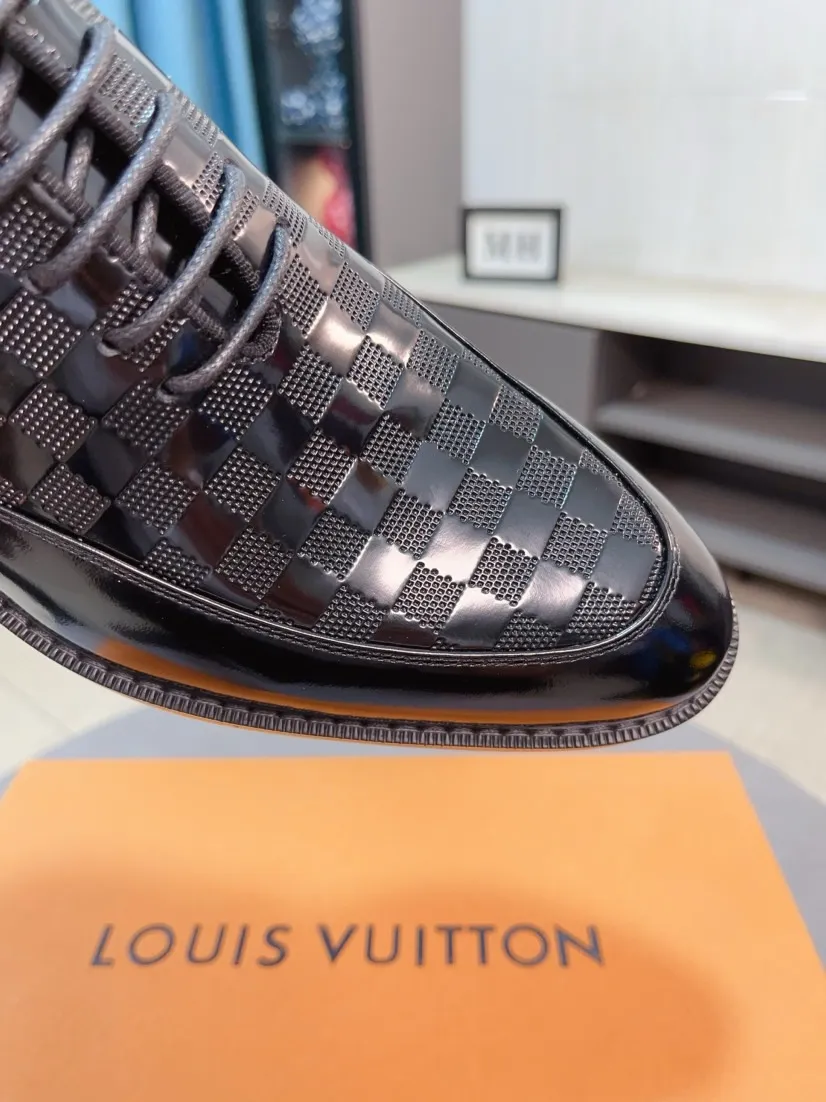 Men's shoes 💰540🌹🌹 [LV] Louis Vuitton's popular casual leather shoes 🎖Fashionable and elegant 🎖🎖Material: Original imported cowhide open edge beads, washed cowhide leather lining, original molded rubber outsole, high-end and classy, ​​elegant quality, instantly transforming into a handsome man ❤❤Standard\nNumber of sizes: 39-44, 38 45 46 customized